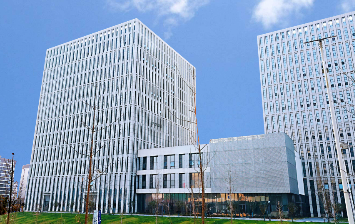 上海捷余新信息科技行业应用软件定制开发流程与技术架构解析